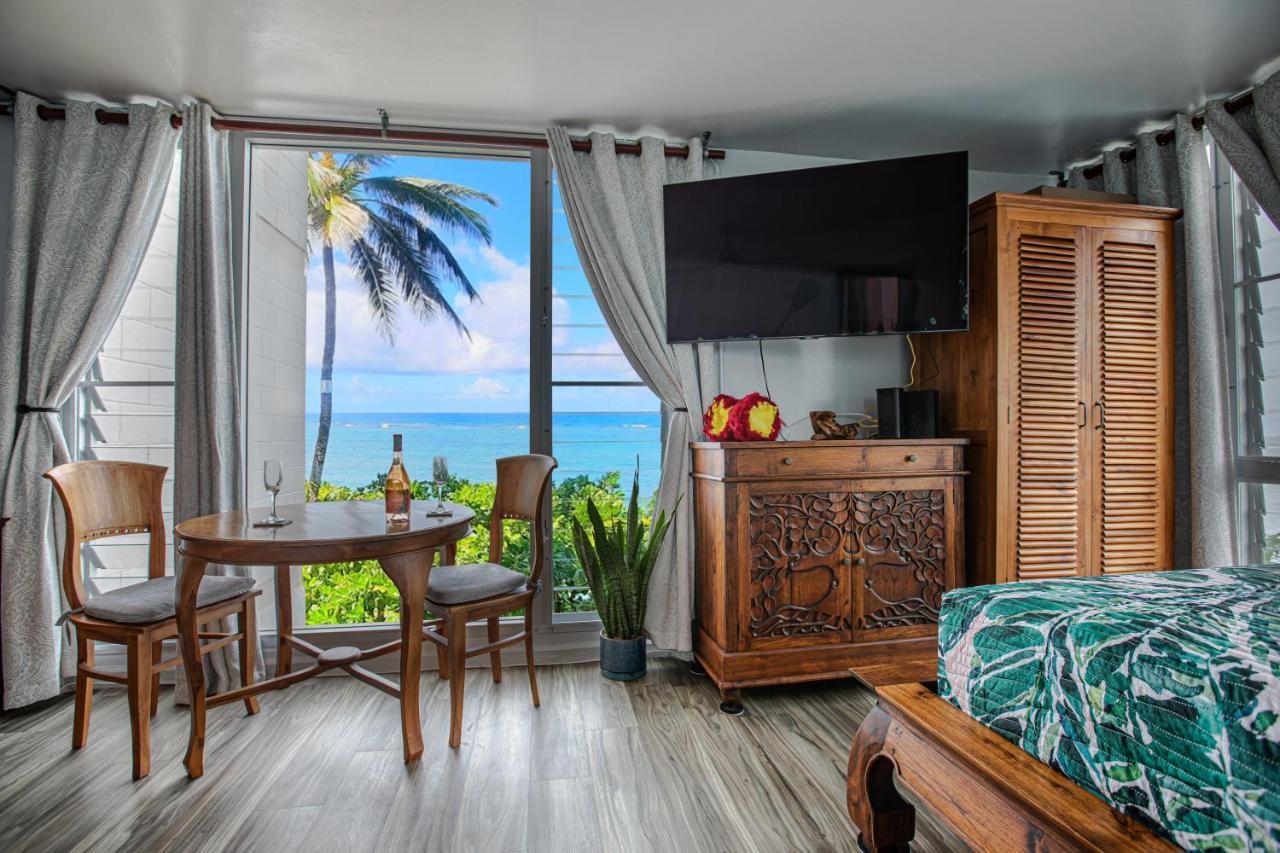Breezy Beachfront Bali-Style Haven 180 Degree Oceanview Hau'ula Exterior photo